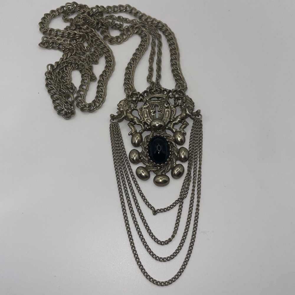 Vntg Pauline Rader Midievil Design With Black Sto… - image 3